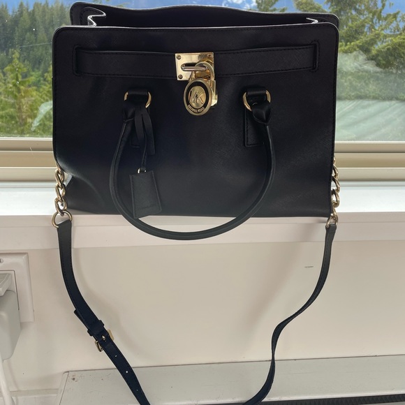 Michael Kors black bag - Picture 2 of 5